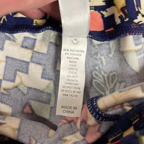 LuLaRoe New TC2 Digital Santa Claus Poinsettia Christmas Leggings NWT - Picture 5 of 8